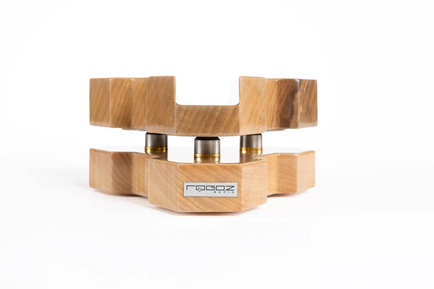 Rogoz Audio 3T1/BBS kabelplatform i ask til lydkabler 2 niveauer