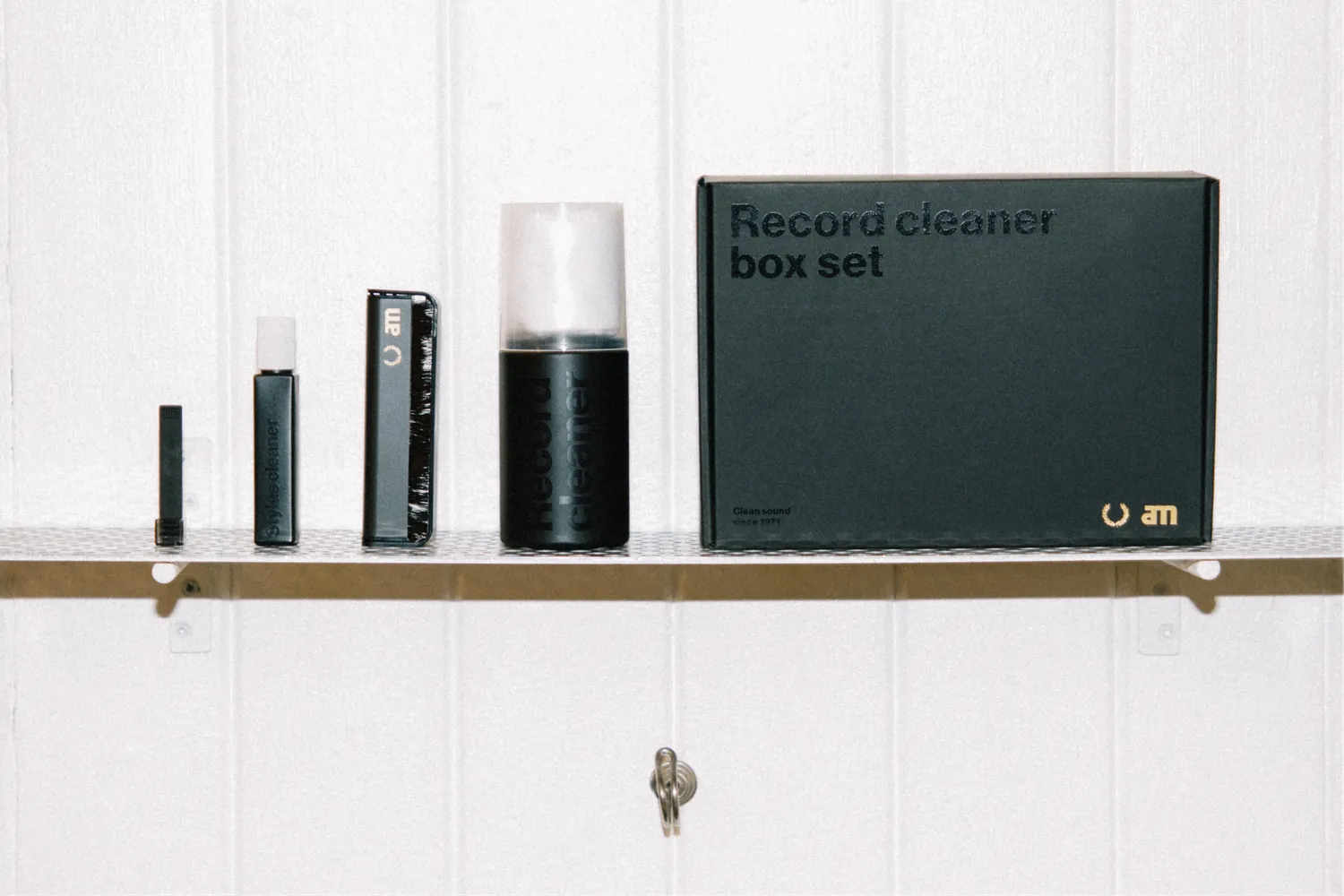 AM Fred Perry pladerensesæt til vinyl