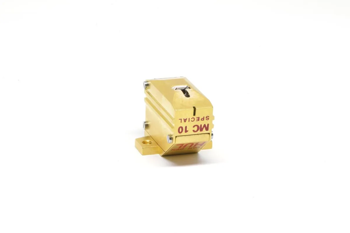A. J. van den Hul The MC-10 Special pickup MC
