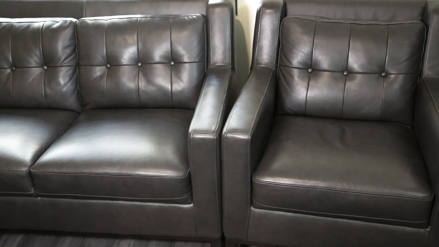 ButtKicker Wireless Couch Kit trådløst haptisk sofasæt