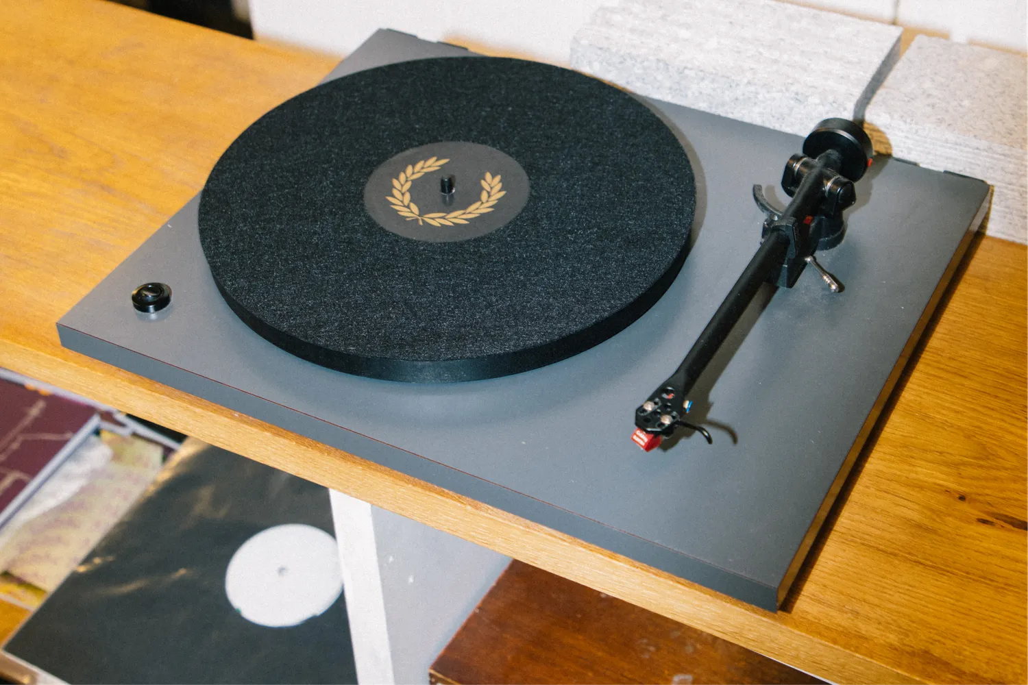 AM x Fred Perry 201505FP plademåtte i kulfiber